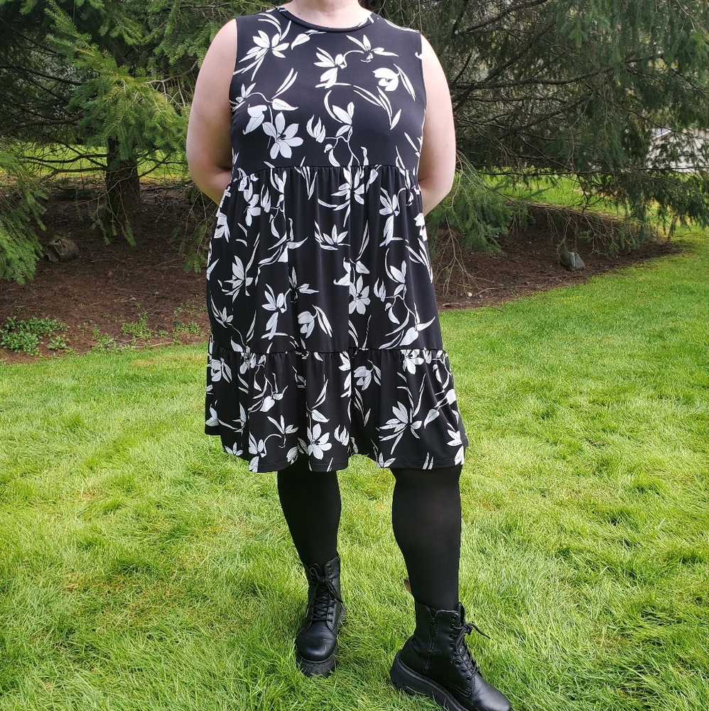 Banana Republic Factory, Black & White Floral Print Mini Swing Dress, Size L